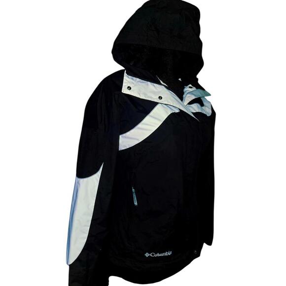Women's Size Small Black and White Columbia WaterProof Jacket - Picture 3 of 9